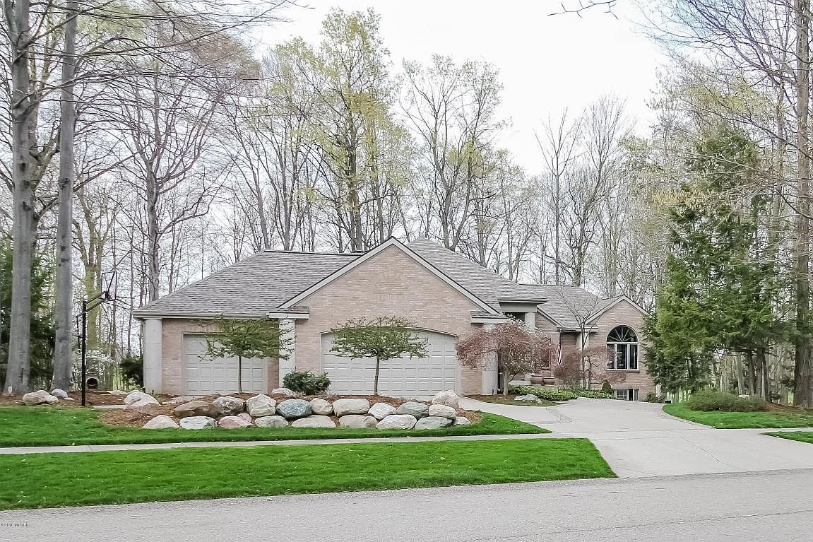 7874 Railside Dr SW, Byron Center, MI 49315 Zillow