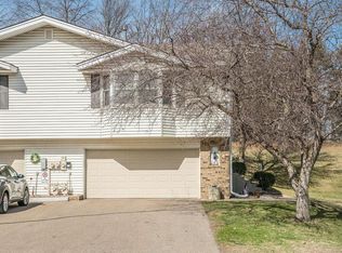 368 Upper Wood Way, Burnsville, MN 55337