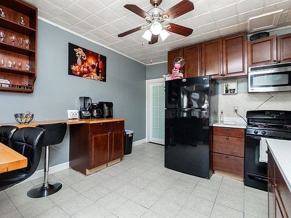 2nd image of 40 Gledhill Ave APT 2