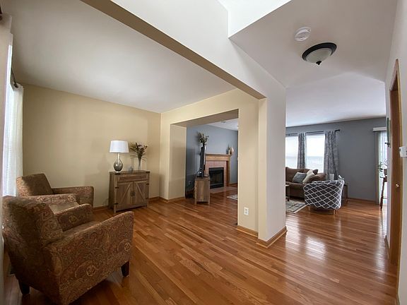 2nd image of 1905 Tallmeadow Dr