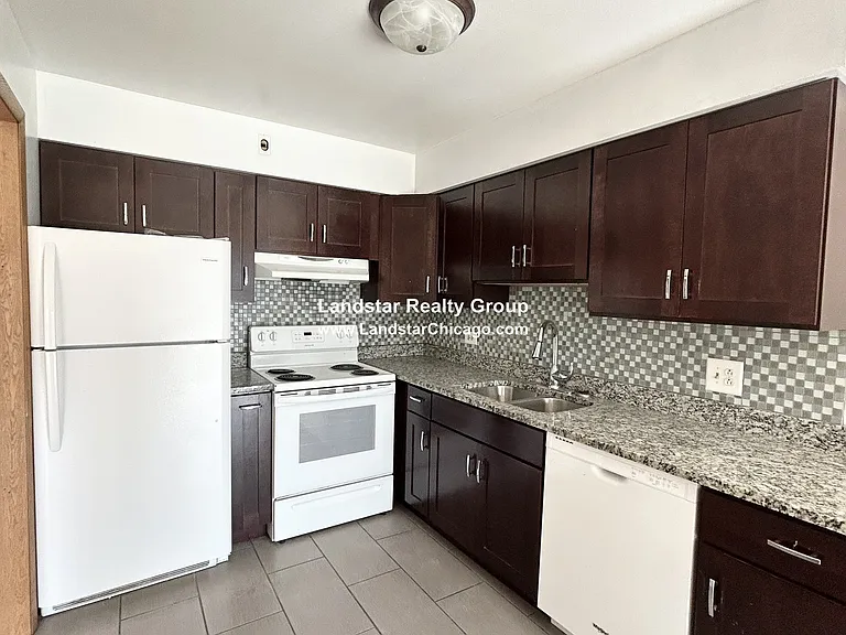 1026 S River Rd #3C — Photo 5