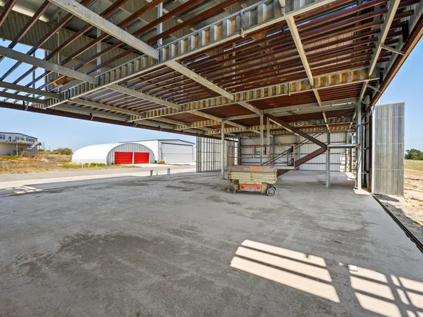 15850 Salado Airport Rd #73 & 74, Salado, TX 76571