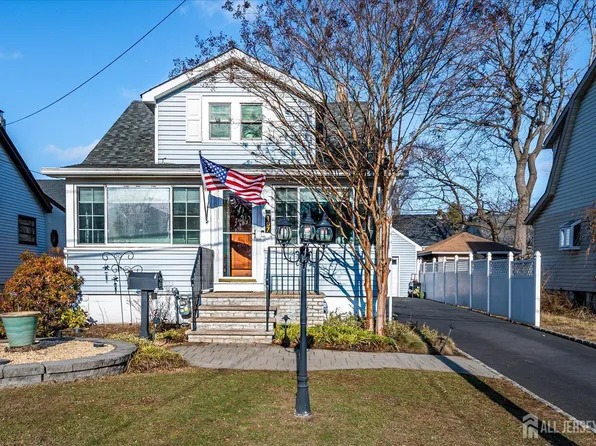 107 Rutgers St, Metuchen, NJ 08840