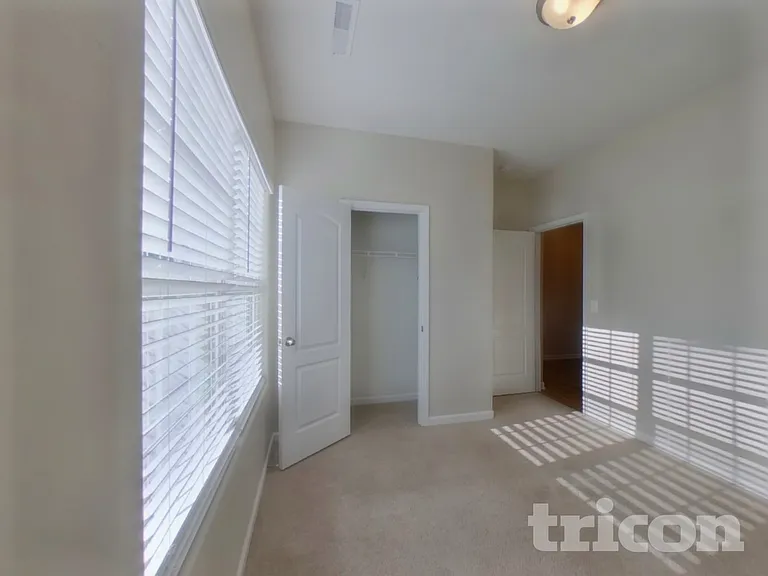 7319 Amberly Hills Rd — Photo 10
