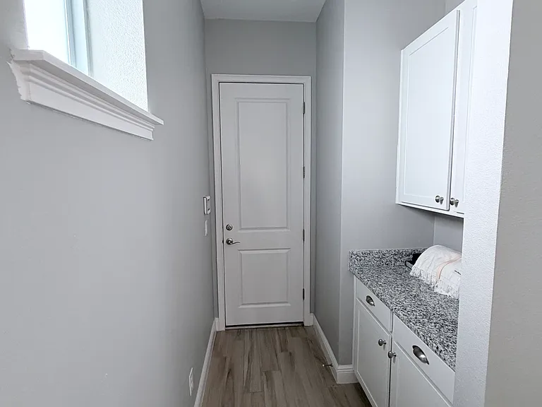 8513 Nemours Pkwy — Photo 10