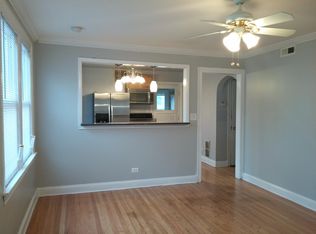 6312 W Roscoe St #2, Chicago, IL 60634