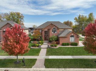 49252 Kilkenny Dr, Macomb, MI 48044