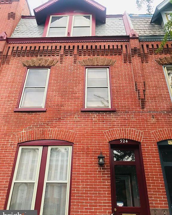 1st image of 524 W 4th St