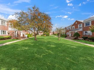 72-45 Little Neck Pkwy #2, Glen Oaks, NY 11004