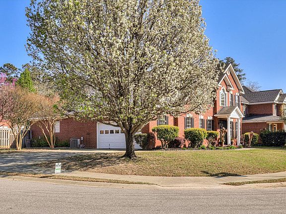 2nd image of 4552 Glastonbury Drive