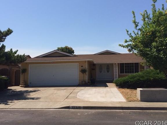 2nd image of 32325 Crest Ln