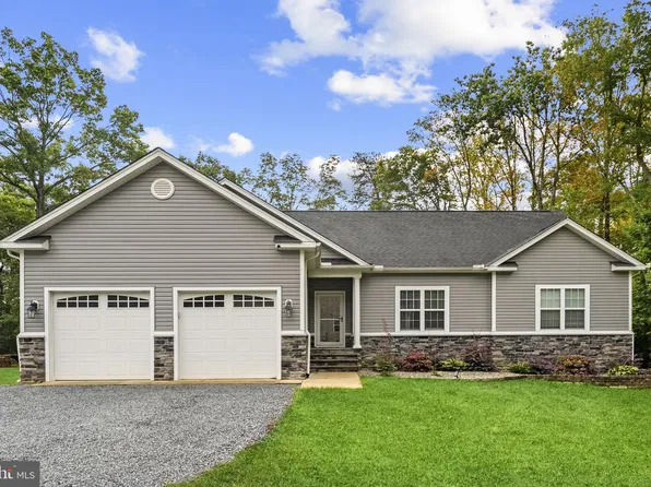 8288 Kates Ct, Bealeton, VA 22712