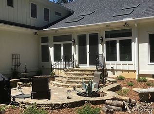 3 Elm Ridge Ct, Greensboro, NC 27408