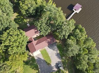 498 Delta Ln, Big Sandy, TN 38221