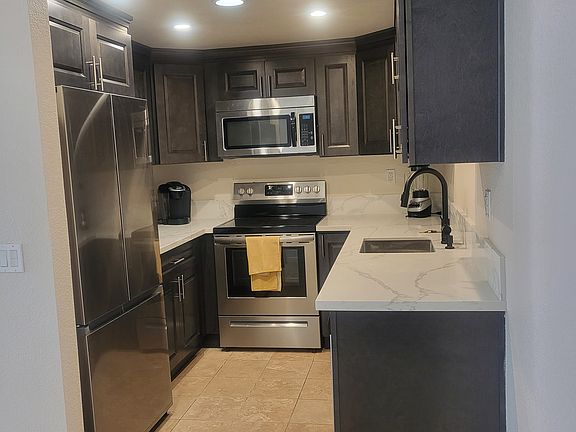 4th image of 2255 Worden St APT 17