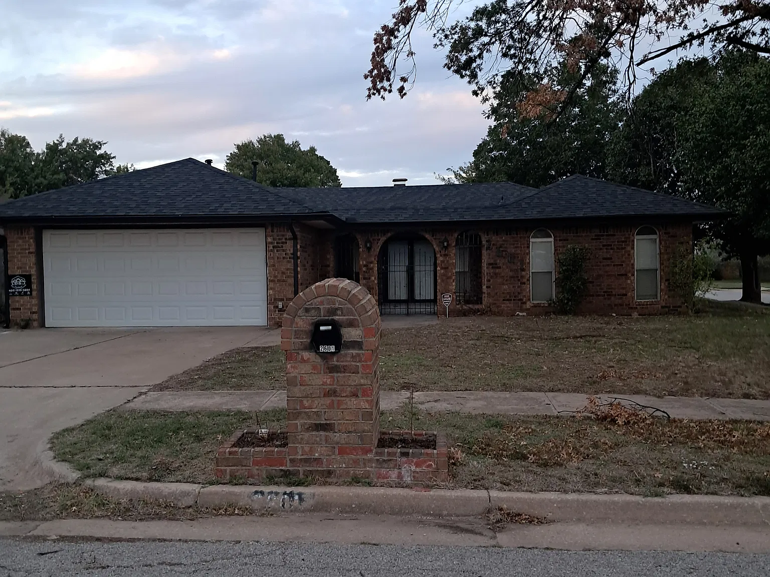 3 bed, 1882 sqft, $1,700 — Photo 2