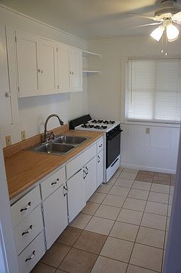 3rd image of 2237 E Lincoln Ave