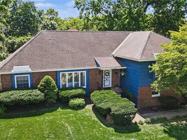 607 Montcrew St, Kansas City, MO 64114