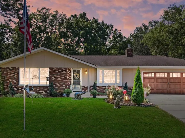 W226S9115 Marianne AVENUE, Big Bend, WI 53103