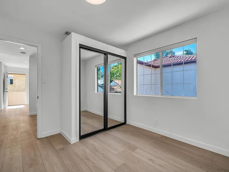 914 Hilldale Ave — Photo 13