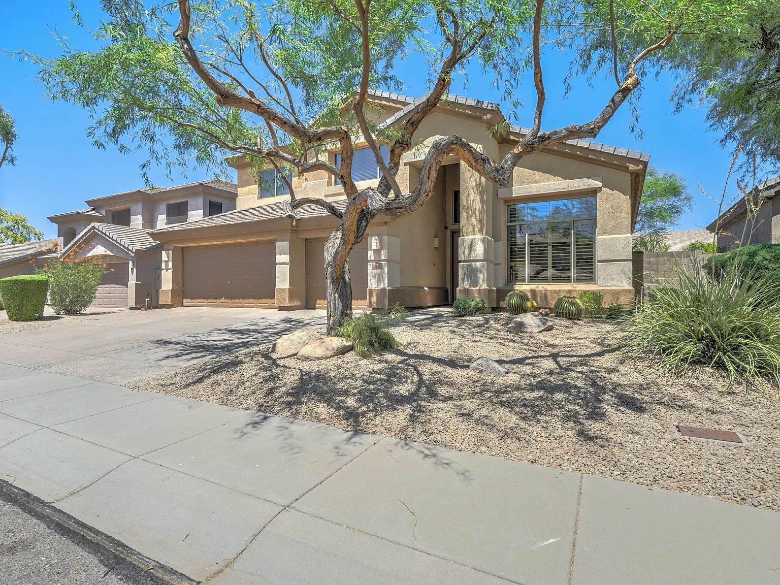 3 bed, 2.5 bath, 2397 sqft, $6,500 — Photo 2