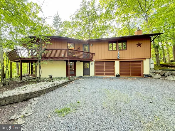 6194 Decker Rd, Bushkill, PA 18324