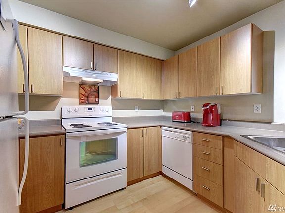 2nd image of 7711 NE 175th St #112