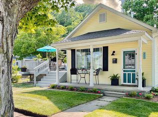 325 Lincoln Ave, Elberta, MI 49628