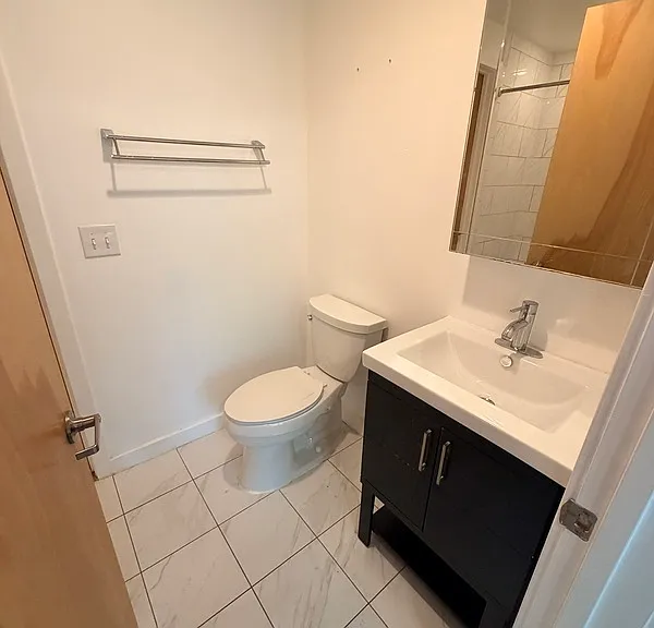 418 N 25th St #220 — Photo 10