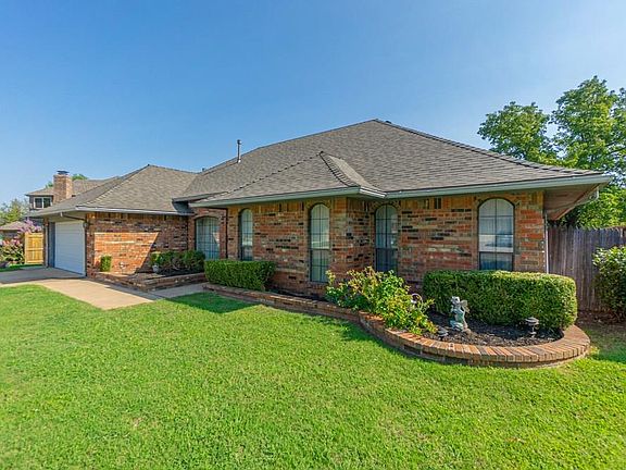 2nd image of 11304 Country Dr