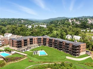 1 1st St #305, Oakmont, PA