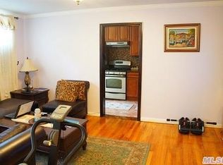 16044 17th Ave, Whitestone, NY 11357