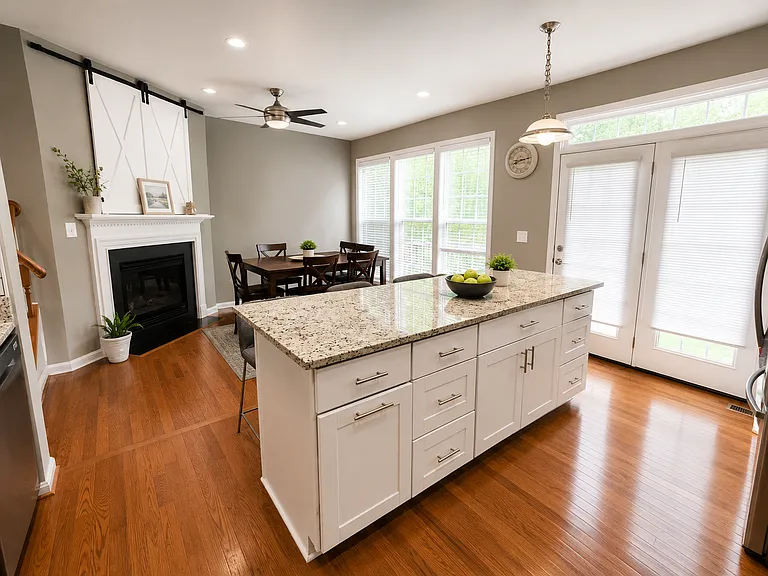 8218 Gunston Commons Way — Photo 6
