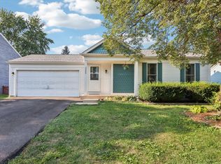 2270 Bannister Ln, Aurora, IL 60504