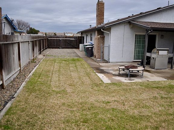 3rd image of 1522 Northgate Dr