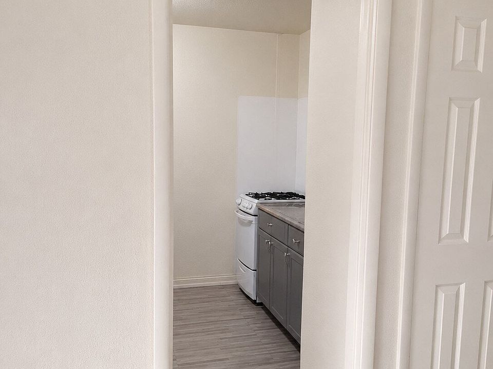 2nd image of 1711 N Highway 26 APT 2