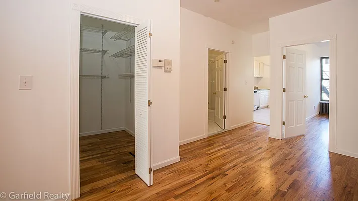 Rented by Garfield Realty  | media 22