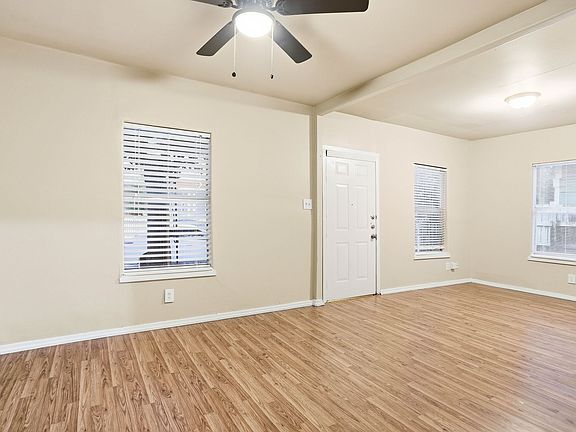 3rd image of 322 Utah St