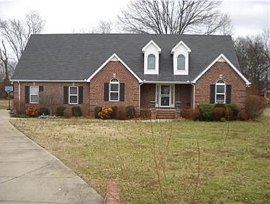 1st image of 210 Whittle Ct