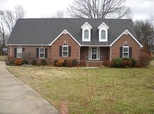 210 Whittle Ct, Murfreesboro, TN 37128