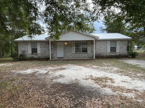 487 Woodlawn Rd, Freeport, FL 32439