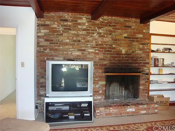 5th image of 340 E Hawthorne St