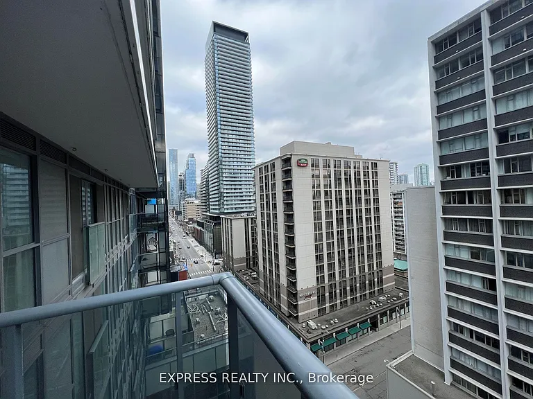 7 Grenville St #1509 — Photo 7