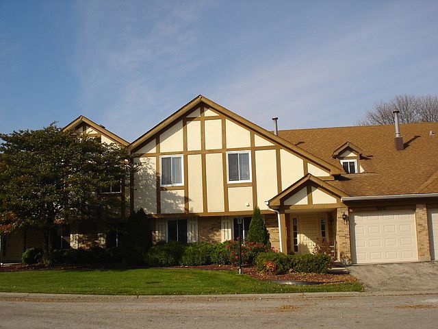1st image of 9047 Somerset Ct #10