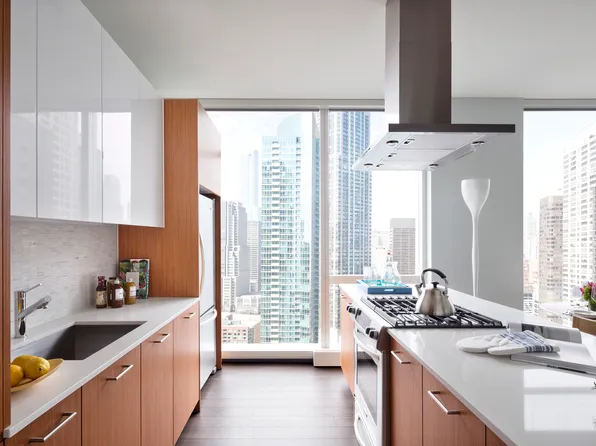 500 Lake Shore Drive