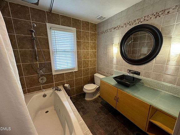 5th image of 3129 Stanhope Ave