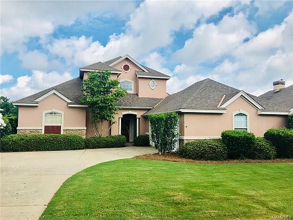 3rd image of 8601 Carillion Pl