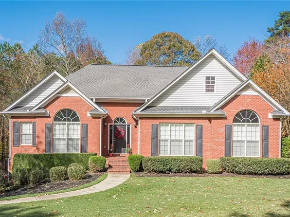 6204 Woodlore Dr NW, Acworth, GA 30101