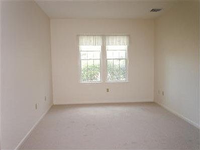 3rd image of 1115 Heatherwood