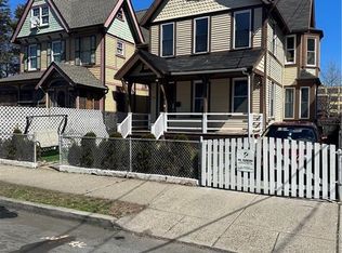 630 Kossuth St, Bridgeport, CT 06608